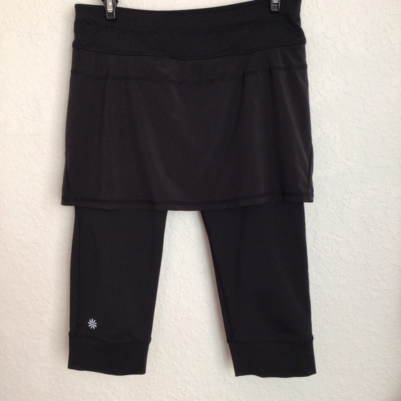 Athleta cropped skirted leggings. - Picture 3 of 11